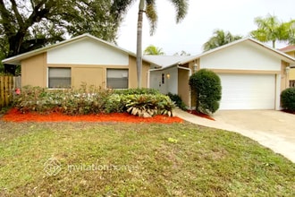 Building Photo - 4536 Pine Tree Dr