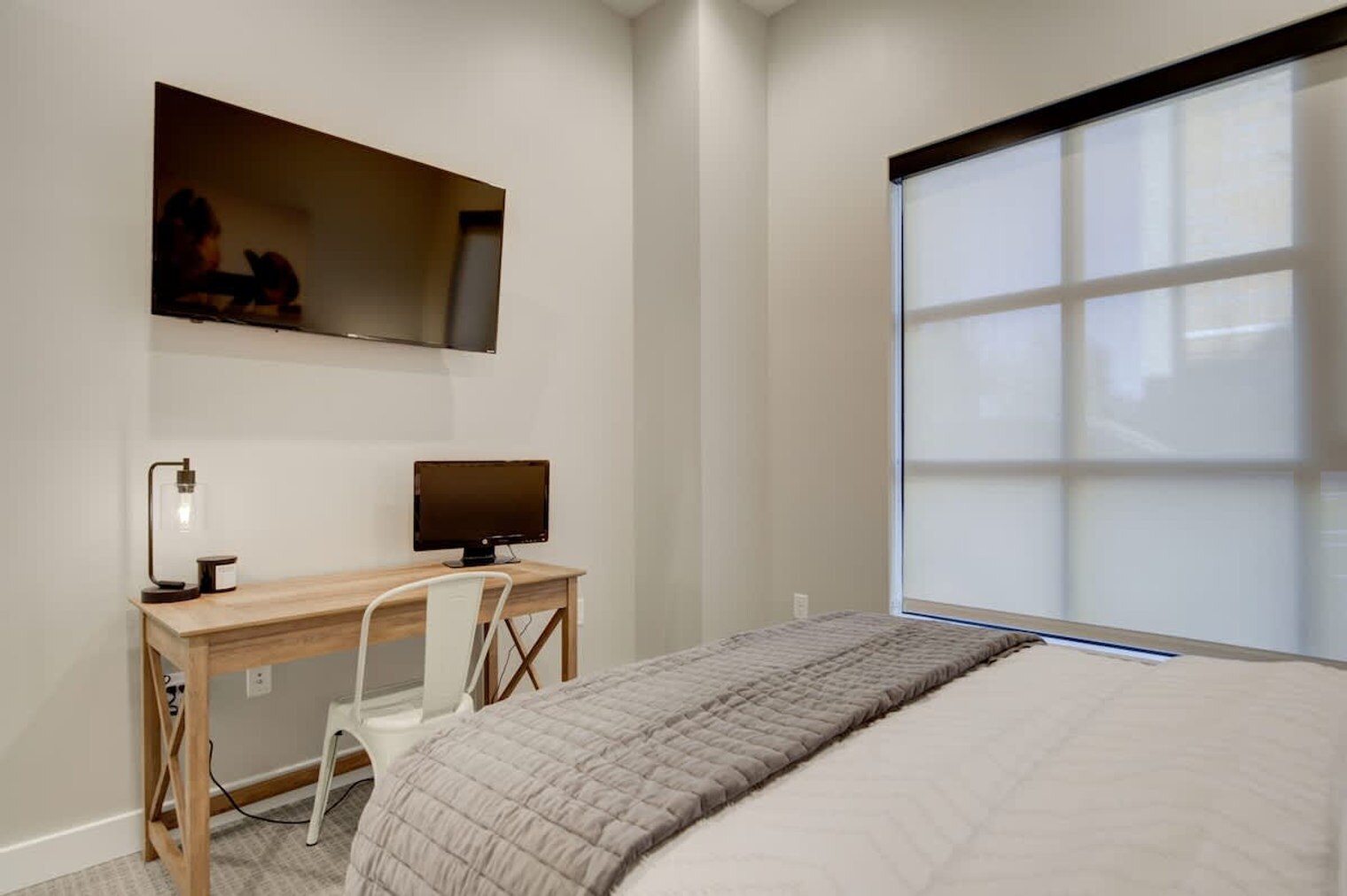 Building Photo - 110 W Beall St