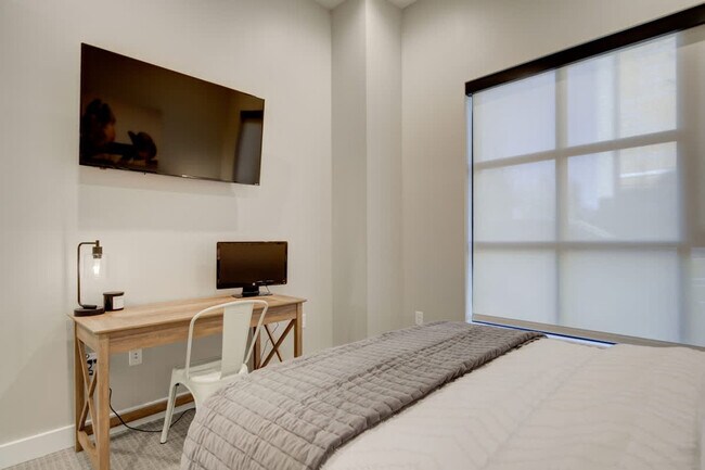 Building Photo - 110 W Beall St