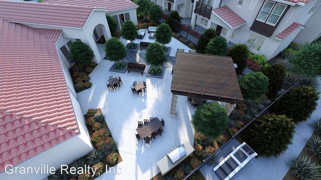 Building Photo - 8080 N Millbrook Ave