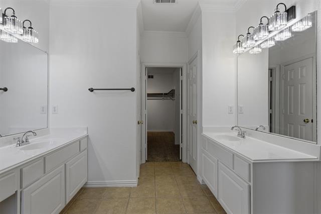 Building Photo - 4517 Creekside Dr