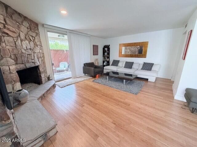 Building Photo - 6943 E 3rd St