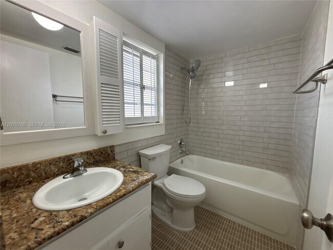 Building Photo - 7725 SW 86th St