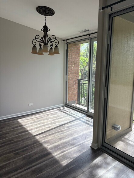 Building Photo - 6018 ELake Dr