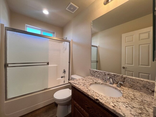 Building Photo - 4-bedroom home in Fallon