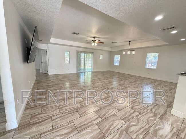 Building Photo - 1217 25th St