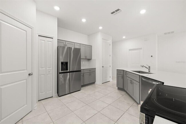 Building Photo - 1620 Marksman Rd