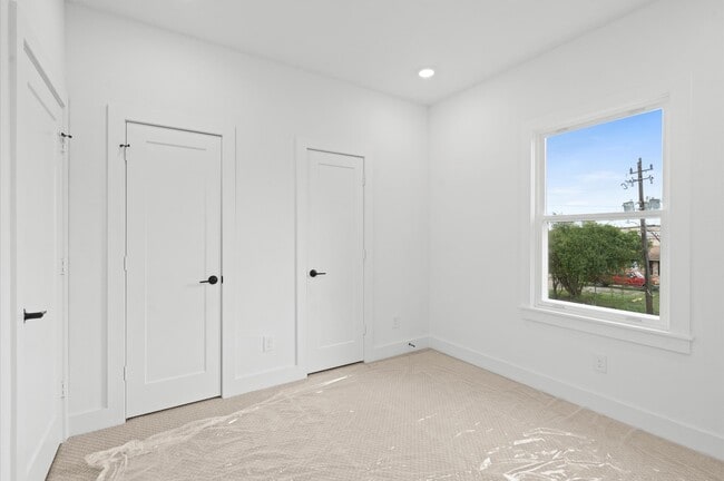 Building Photo - 10092 Serrano Pk Dr