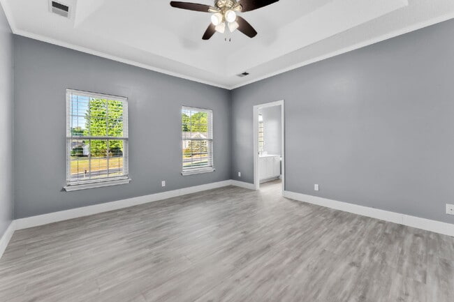 Building Photo - Beautiful 3-Bedroom Retreat with 2 Full Baths in Scenic Woodruff $1,875/mo rent