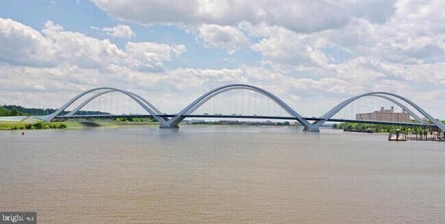 Building Photo - 1501 27th St SE