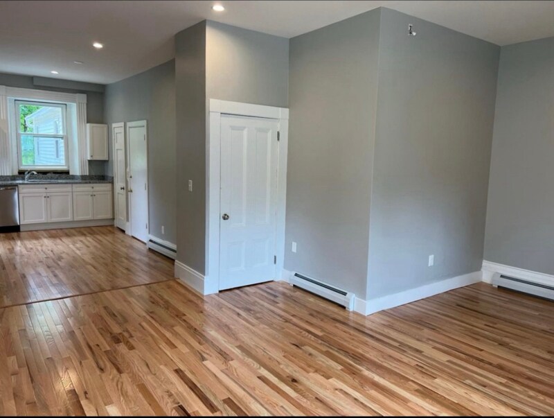 Building Photo - 72 3rd St