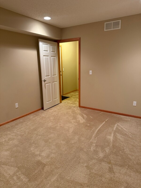 Building Photo - 2467 121st Cir NE