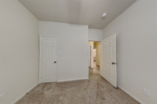 Building Photo - 17910 Cypress Valley Ln