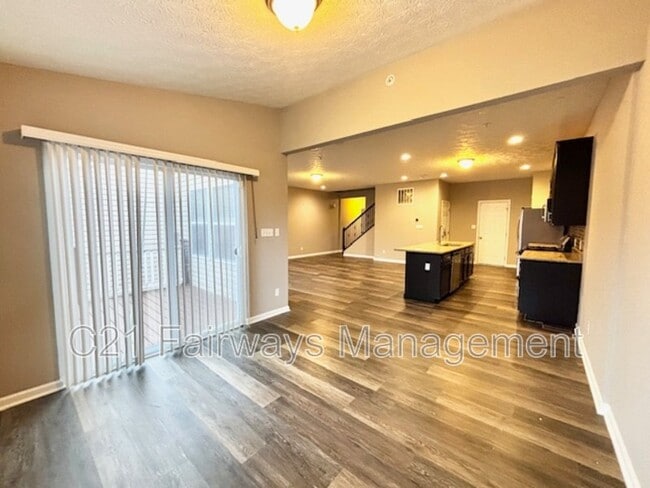 Building Photo - 6469 Lindsey Ln