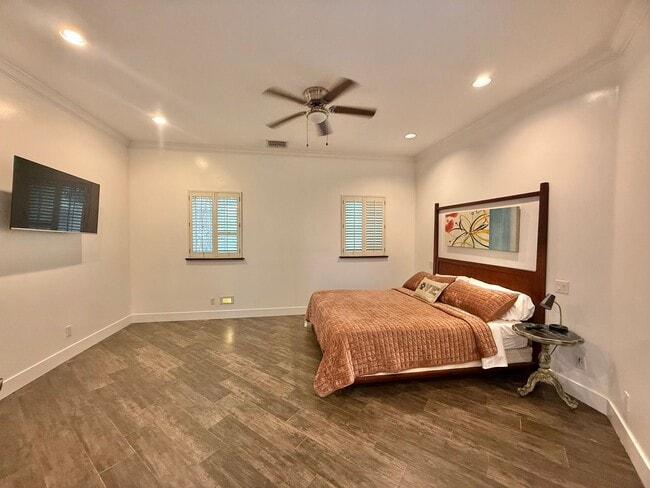 Building Photo - Partially Furnished 3 Bedroom / 2.5 Bathroom Custom Home in Sandhill Estates gated community!