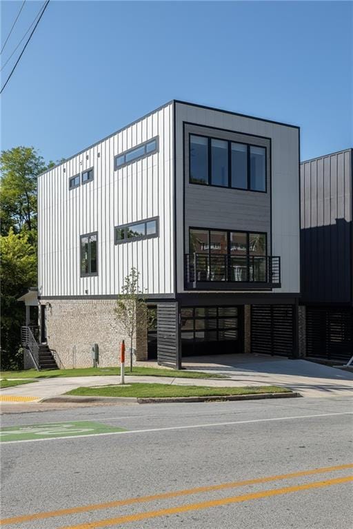 Building Photo - 205 W Lafayette St