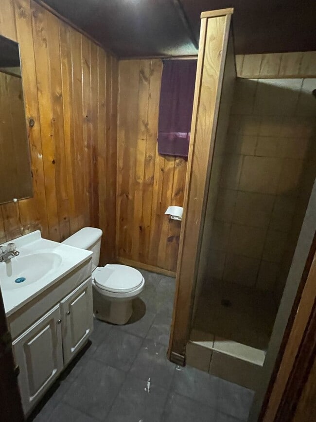 Building Photo - 3 Bedroom, 2 Bath Home for Rent