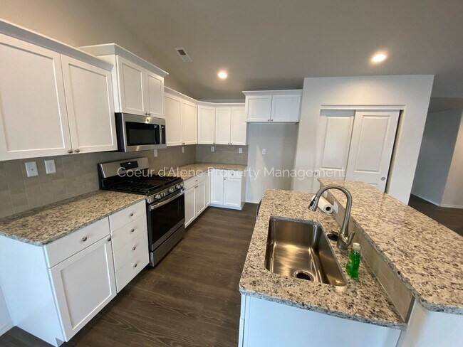 Building Photo - 3 bed house in Brookshire subdivision!