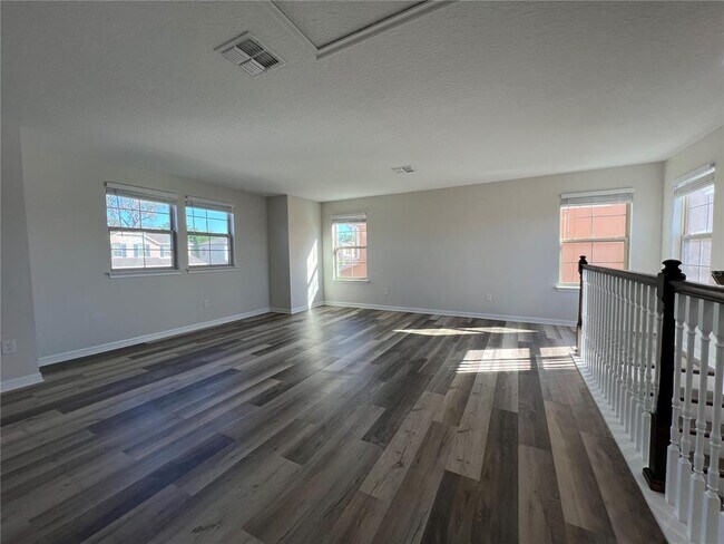 Building Photo - 17392 Bal Harbour Dr