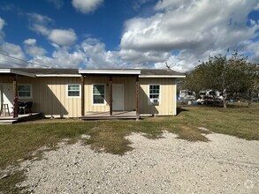 Building Photo - Ready for move in