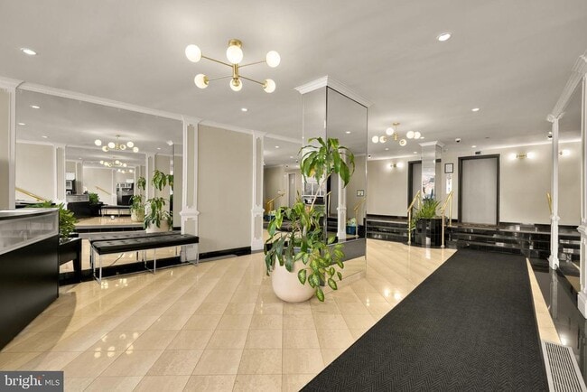 Building Photo - 1239 Vermont Ave NW