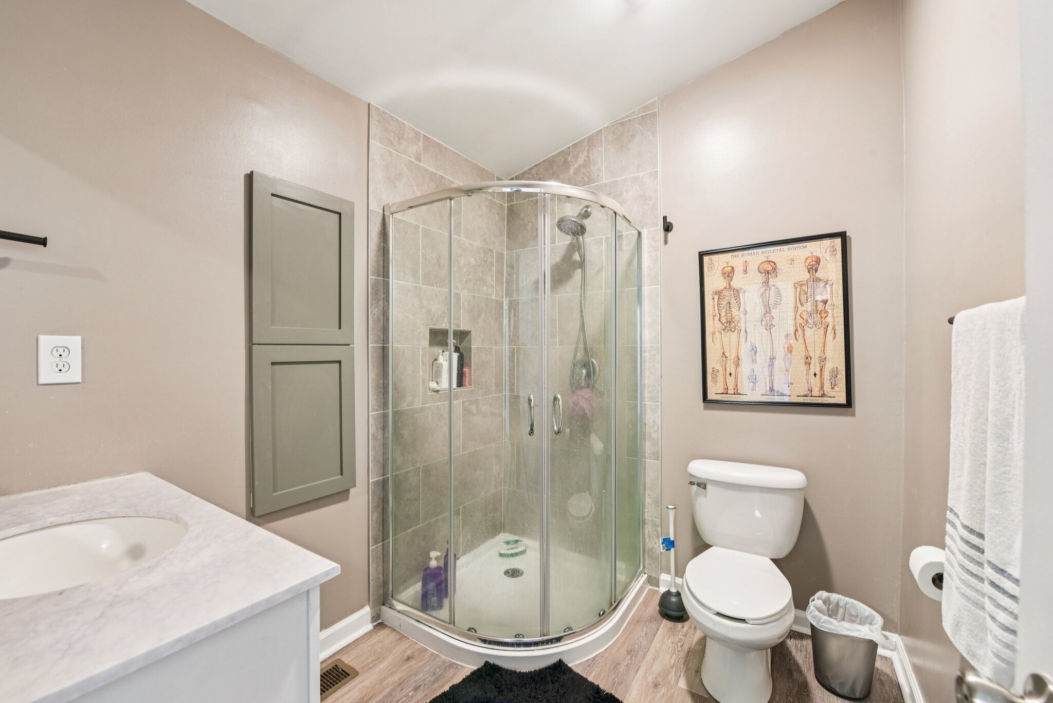 Building Photo - 162 N Smallwood Pl