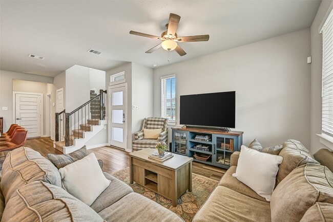 Building Photo - 2403 Bay Breeze Dr