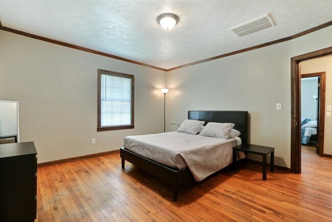 Building Photo - Large 3BR/2BA Ardsley Park House For Rent