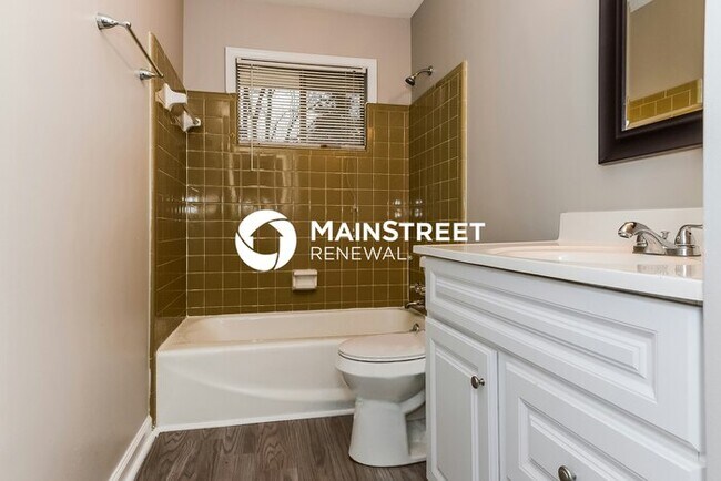 Building Photo - 3 Bedroom Pet-Friendly Home in Decatur, GA with Main Street Renewal