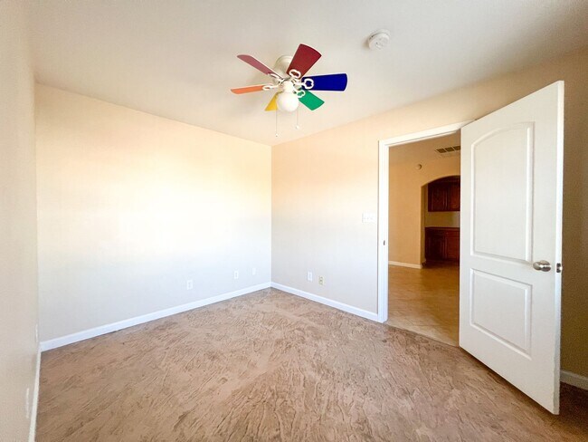 Building Photo - A Beautiful 2 Bedroom Home with Office and 2 Bonus Room