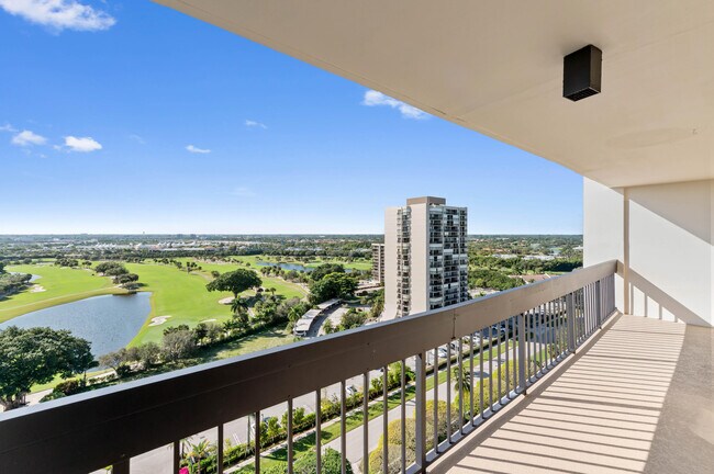 Building Photo - 2400 Presidential Way