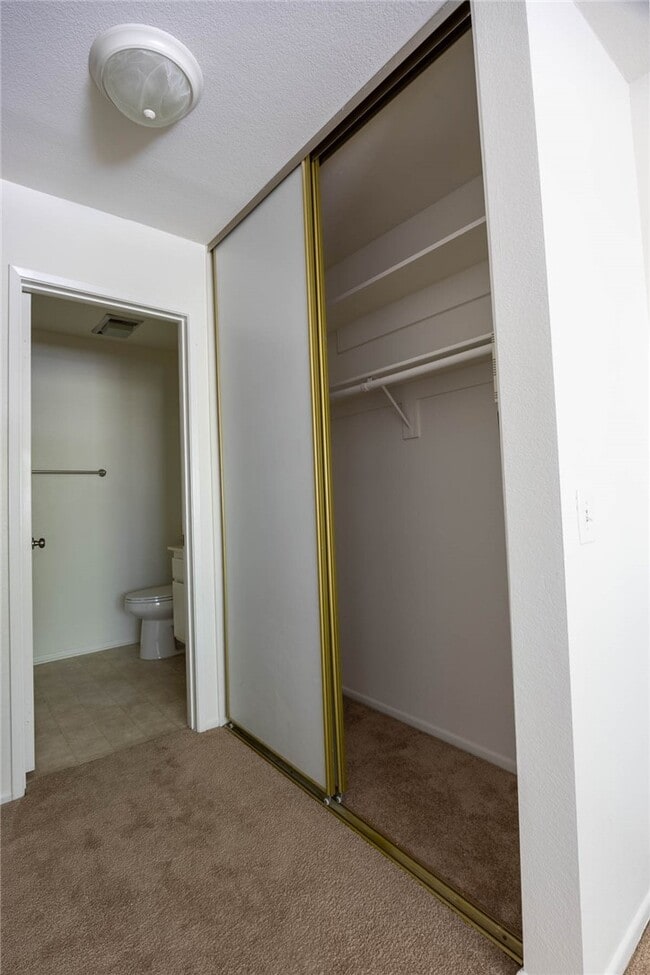 Building Photo - 2321 S Magnolia Ave