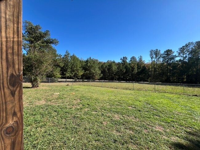 Building Photo - 1049 Stone House Rd