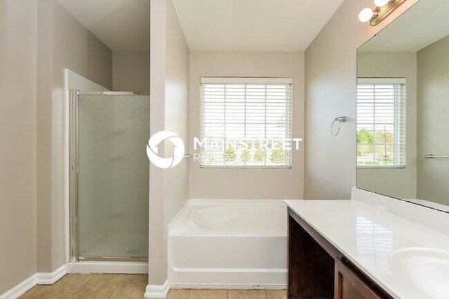 Building Photo - 4 Bedroom Pet-Friendly Home in Clayton, NC...