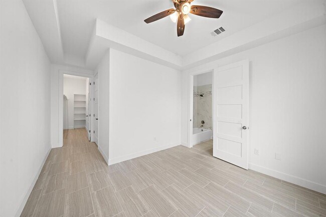 Building Photo - 4611 Nett St