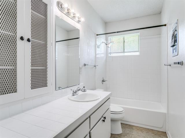 Building Photo - 3023 Topaz Ln