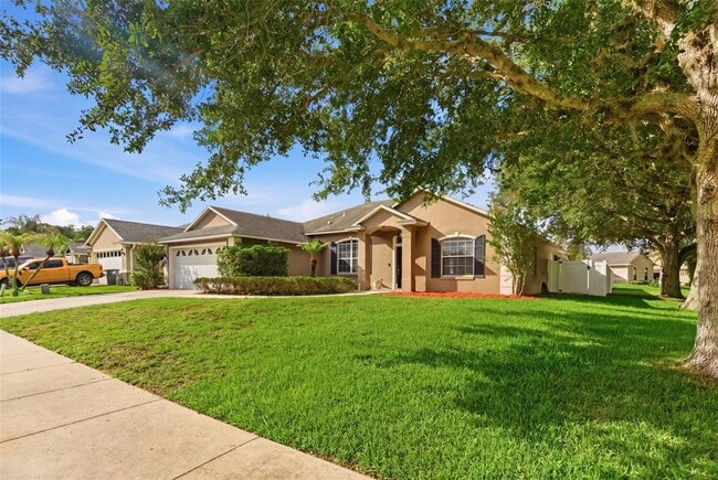 Building Photo - 896 Princeton Dr