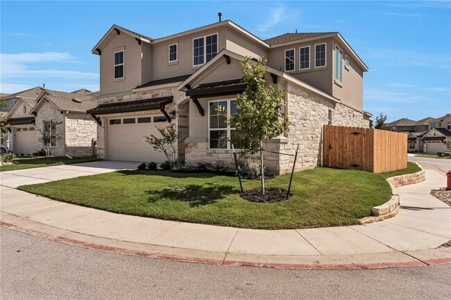 Building Photo - 3901 Tavarez St