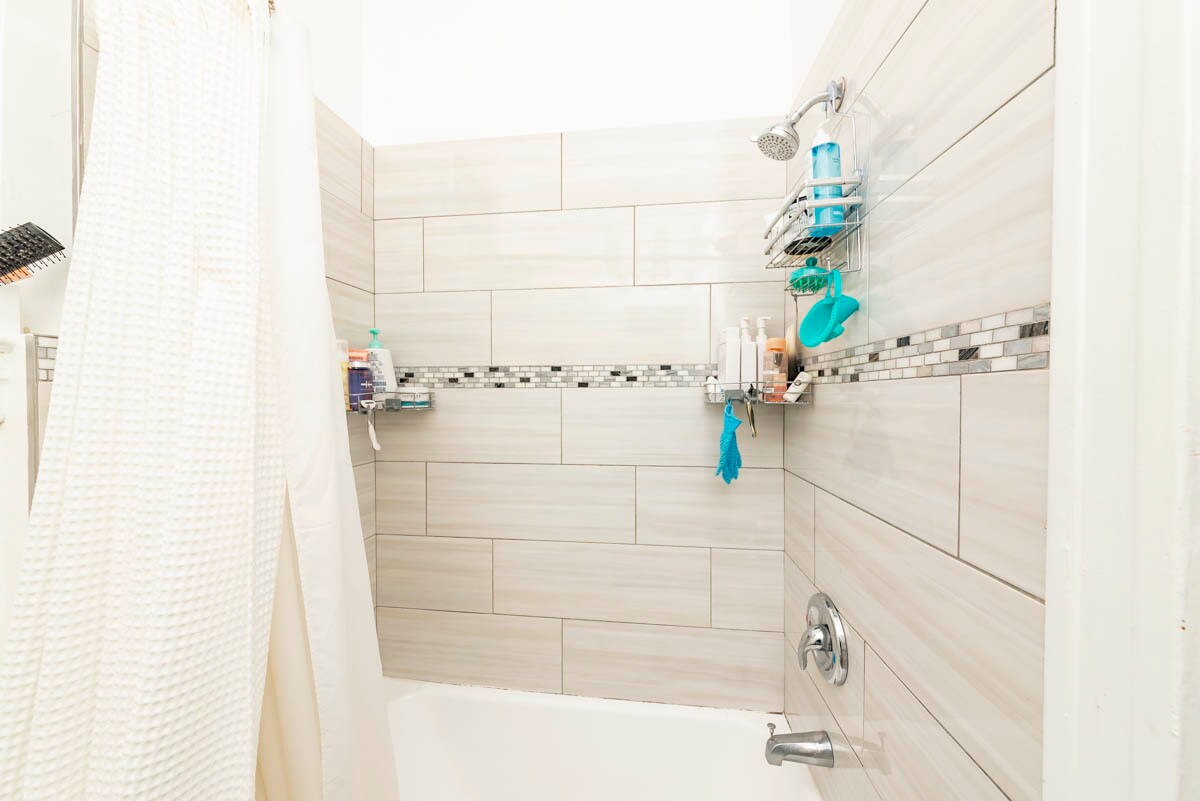 Building Photo - 1722 N Mohawk St