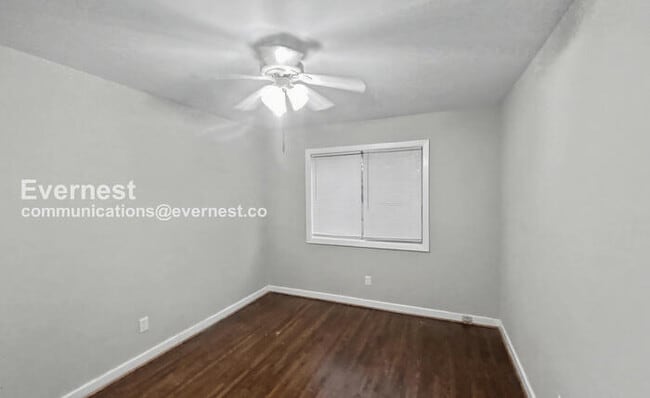 Building Photo - 244 E Haven Dr