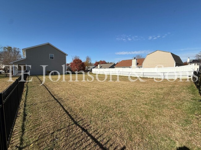 Building Photo - Spacious 4 Bedroom Home with Modern Comforts in Kernersville