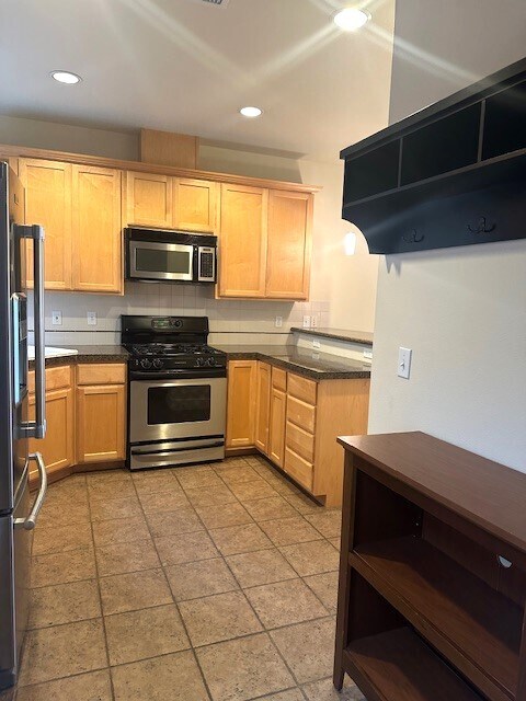 Building Photo - 3633 Wallingford Ave N