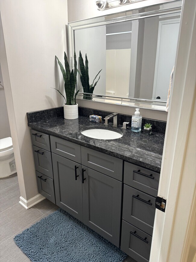 Building Photo - 1433 Garden Farm Dr