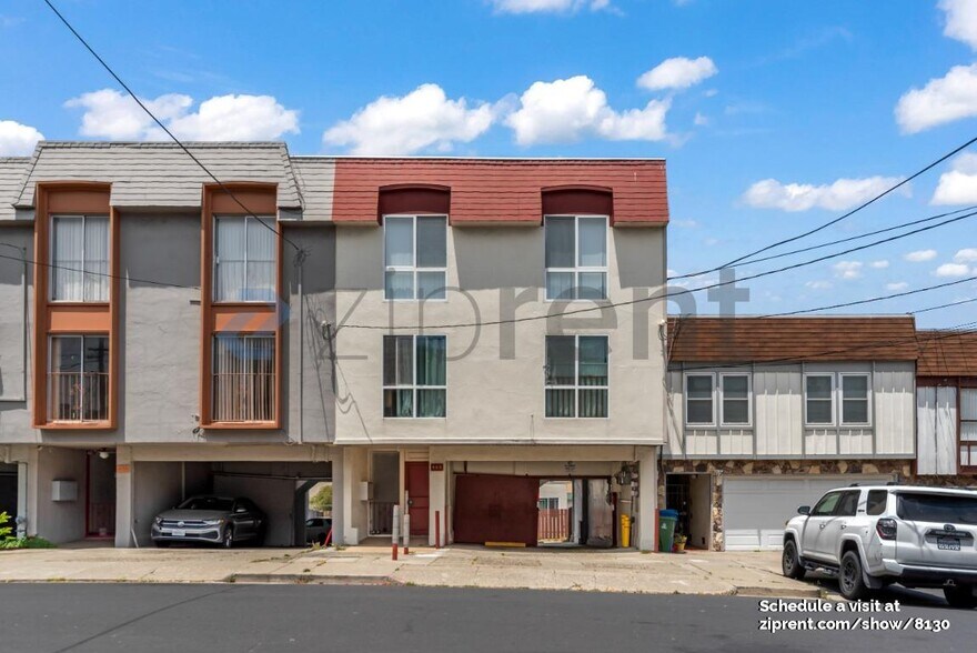 Primary Photo - 468 90th St