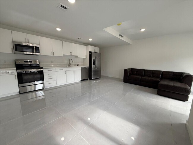 Building Photo - 14571 SW 261st St