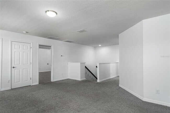 Building Photo - 6026 100th Ave E