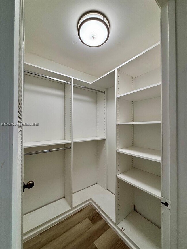 Building Photo - 3449 NW 44th St