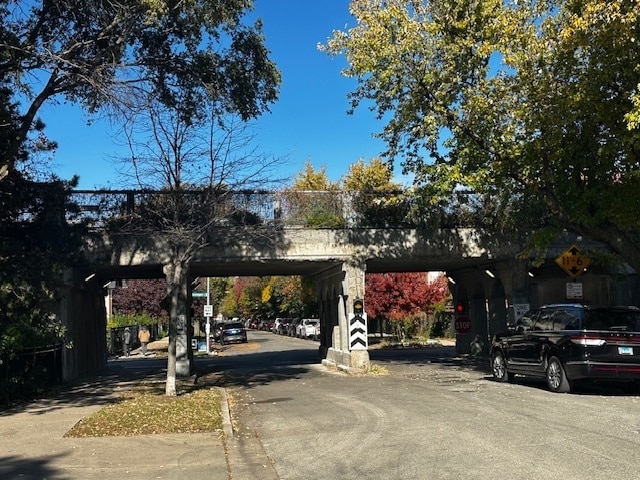 Building Photo - 1729 N Fairfield Ave