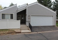 Building Photo - Stunning 3 bedroom AVAILABLE NOW!