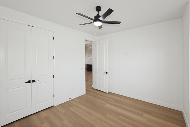 Building Photo - 10424 Tierra Santa Dr